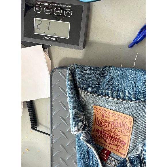 Lucky Brand The Tomboy Trucker Jacket Women S Blue Denim Jean Ranch Farm Western - Picture 8 of 8